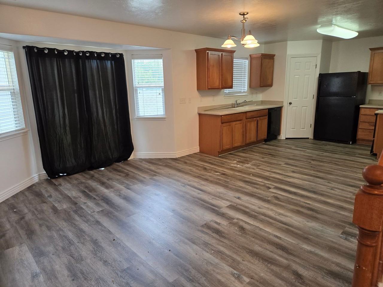 192 S 1100 W - Photo 2 of 35