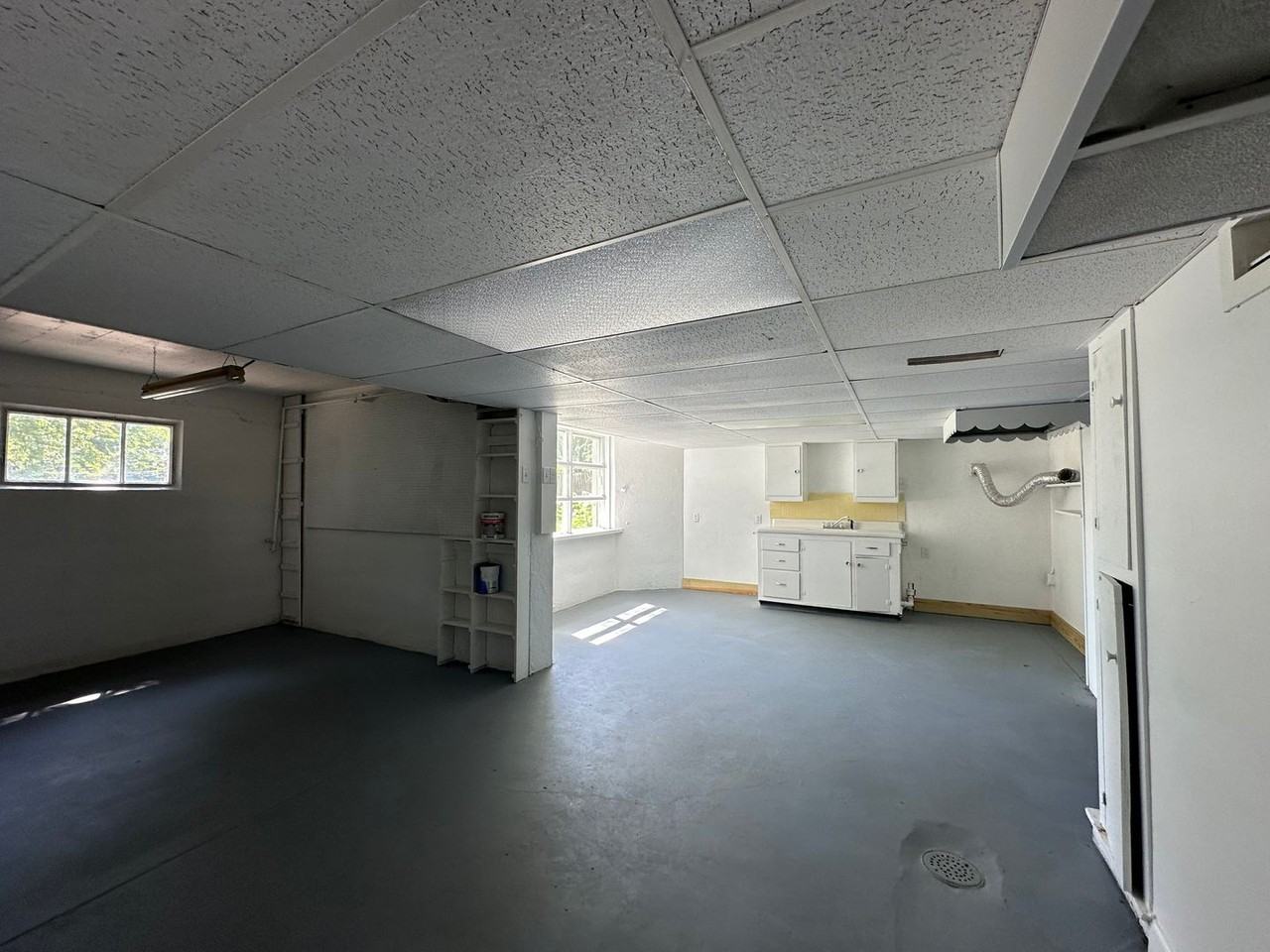 1202 Fairmount St - Photo 3 of 9