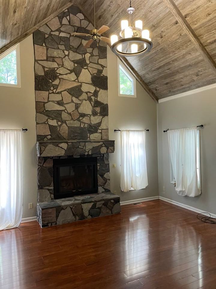 3209 Island Dr Se - Photo 5 of 42