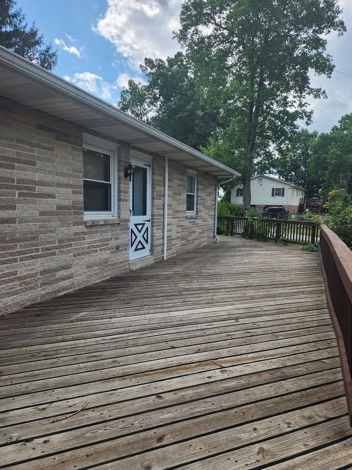1675 Erney Rd - Photo 3 of 28