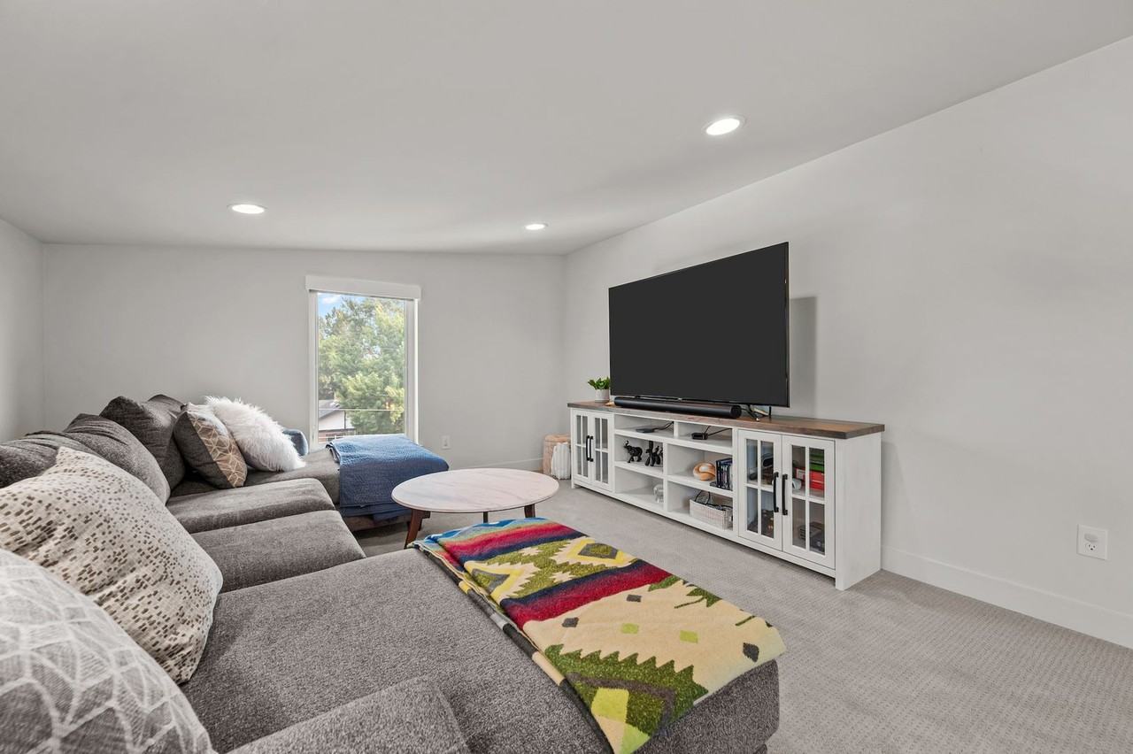 3448 3448 W 36th Ave - 3448 W 36th Ave - Photo 3 of 48