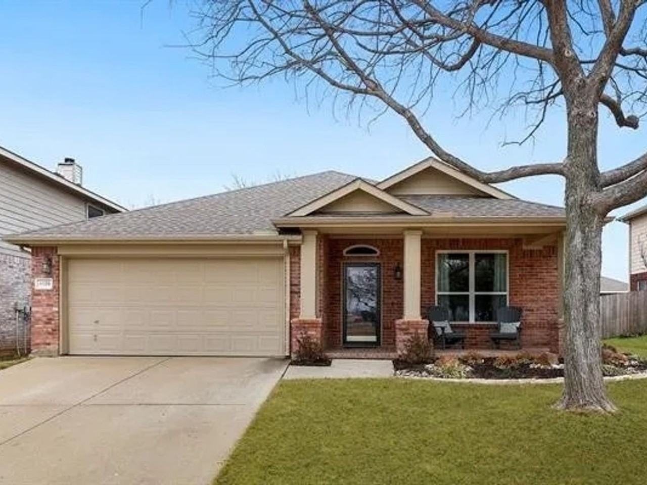4129 Broken Bend Blvd - Photo 2 of 26