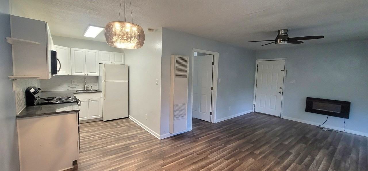 639 1/2 Stiles Ave - Photo 3 of 12