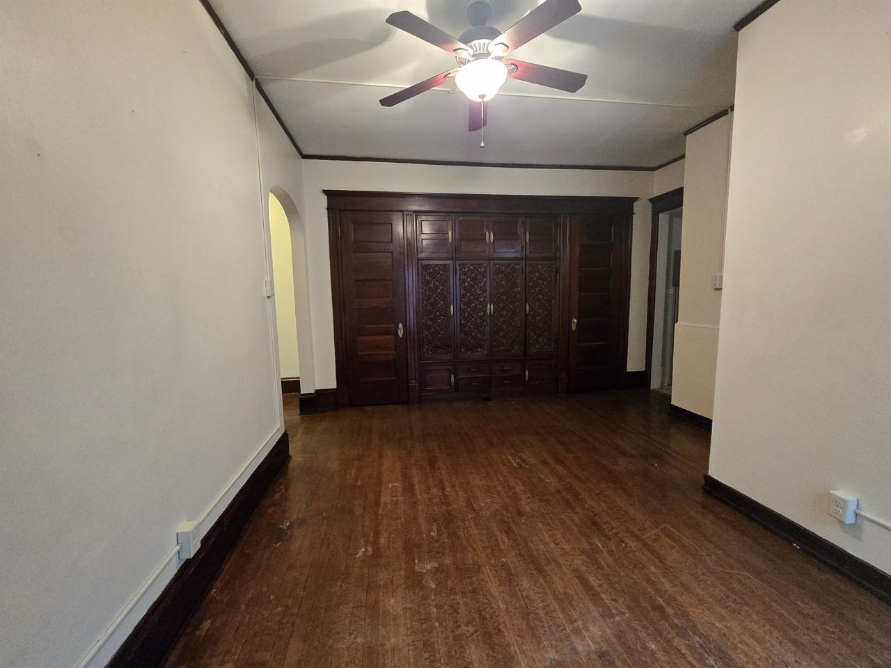 445 West William Street - Photo 2 of 10