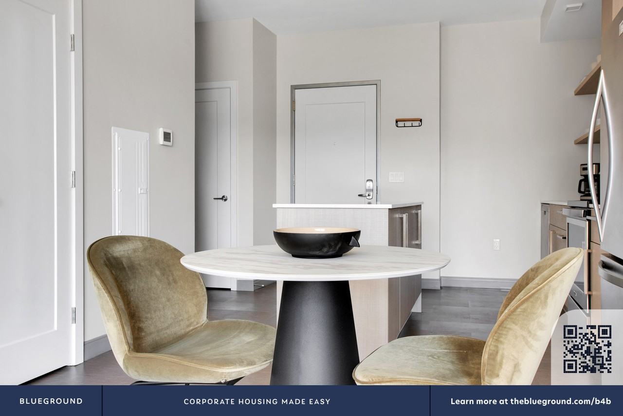 3688 Washington St #720 - Photo 5 of 23