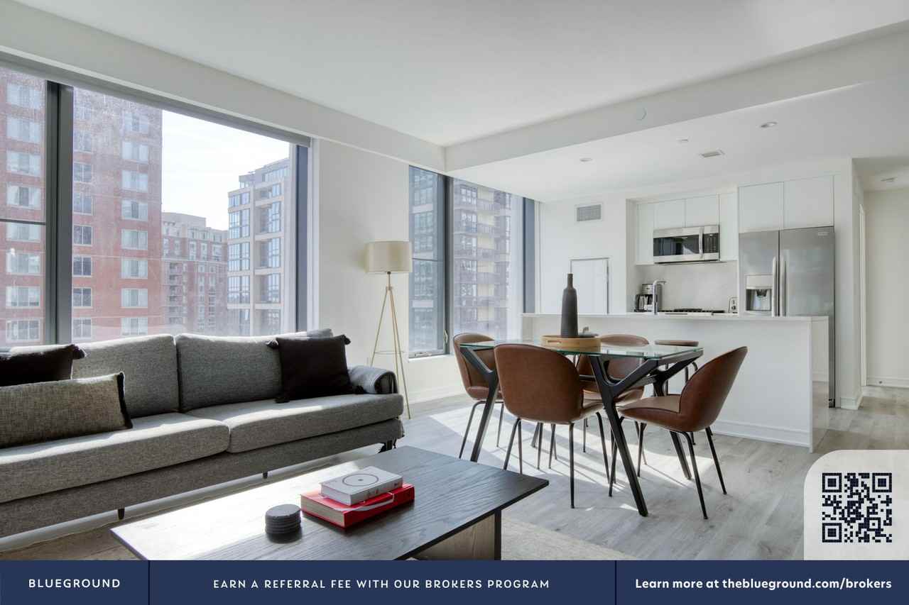 949 1st Street Southeast - Photo 4 of 50