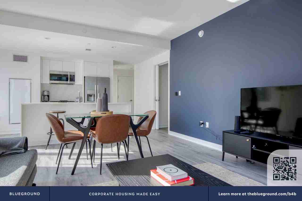 949 1st Street Southeast - Photo 5 of 50