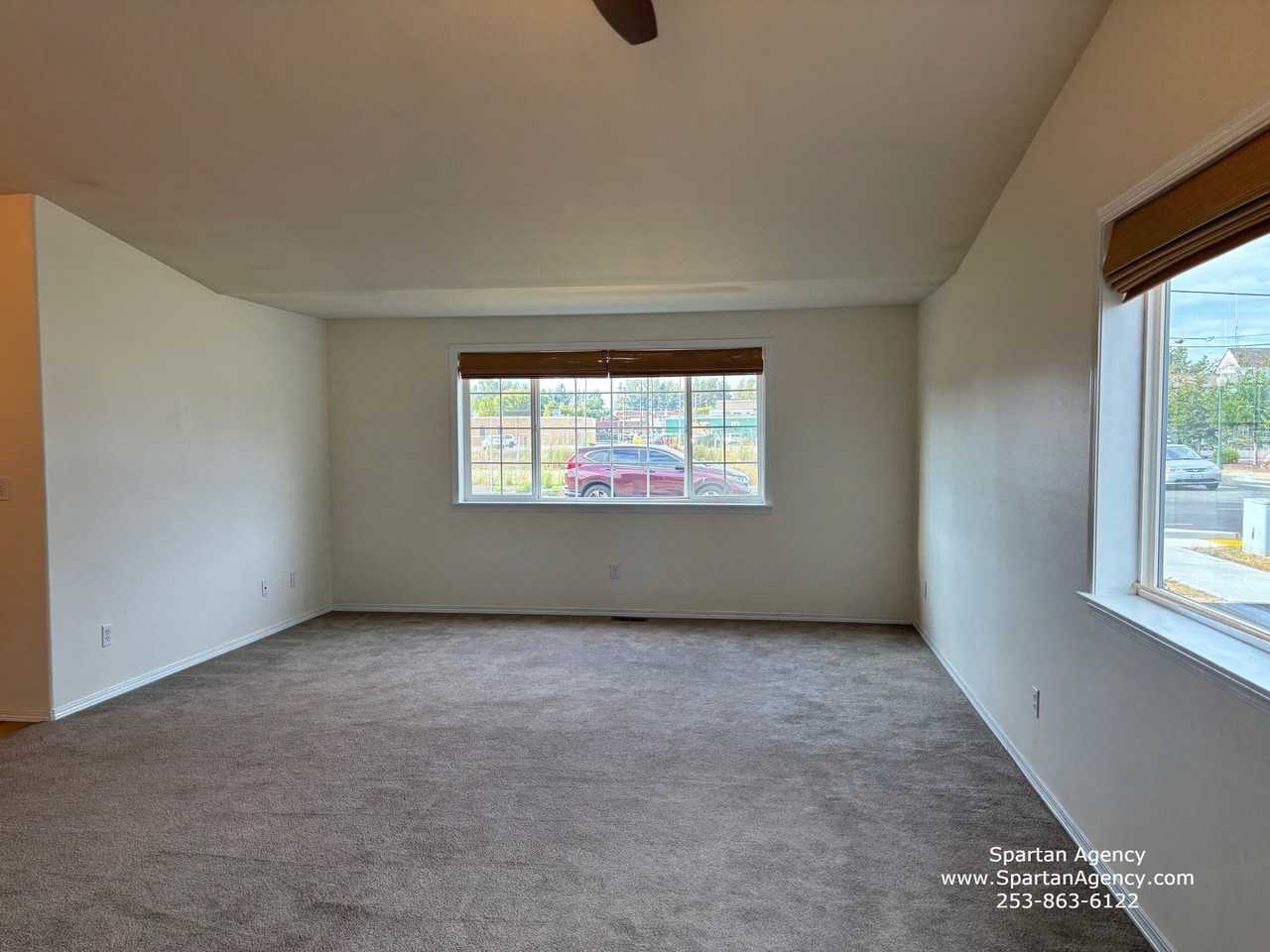 1020 Academy Street - Photo 3 of 26