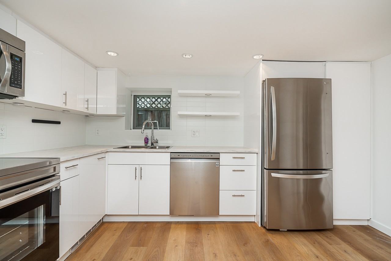 1412 East 10th Avenue - Photo 7