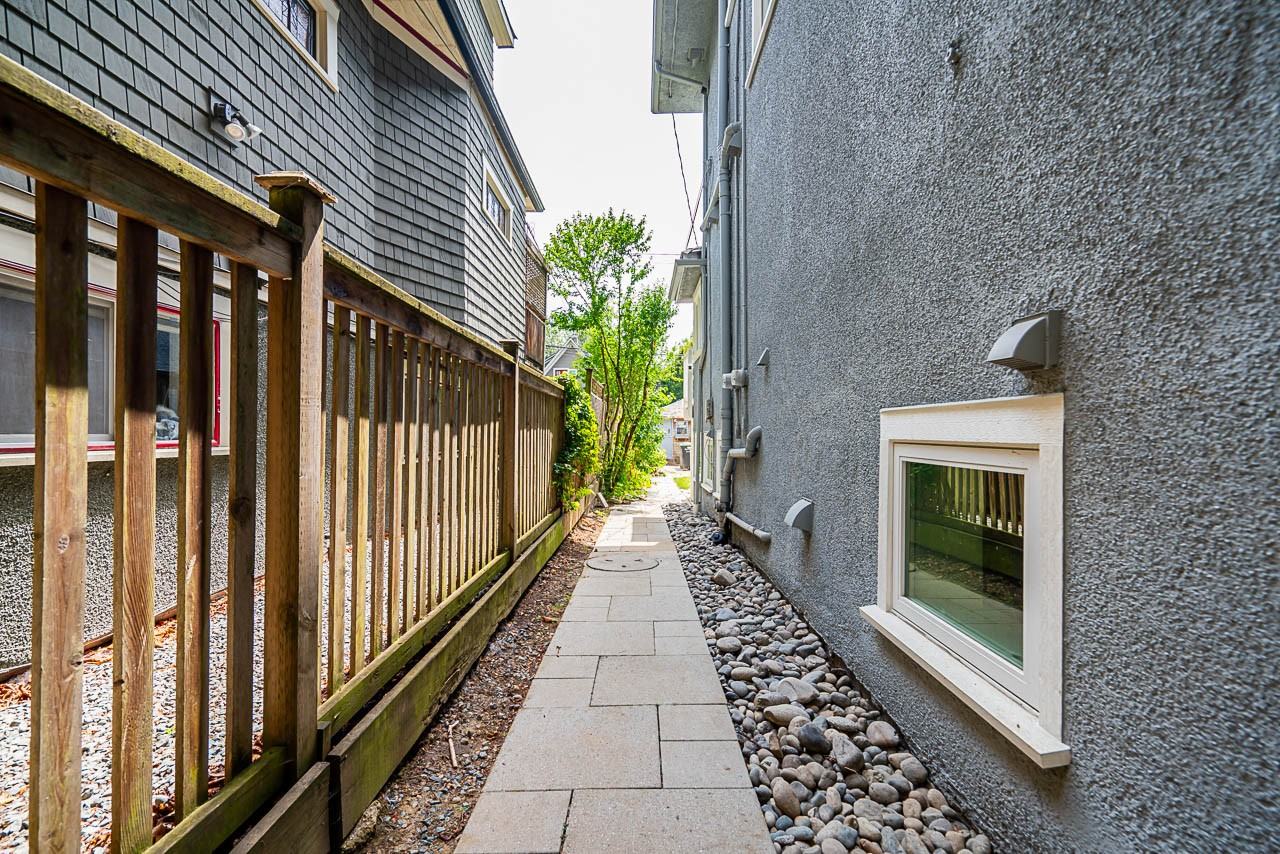 1412 East 10th Avenue - Photo 24