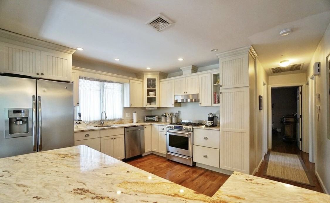 467 Ionia Ave #NA - Photo 2 of 17