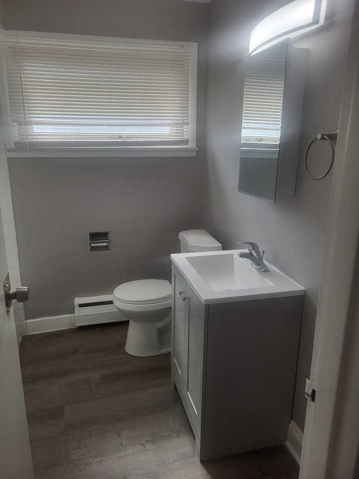 1516 W 99th St #1E - Photo 3 of 6