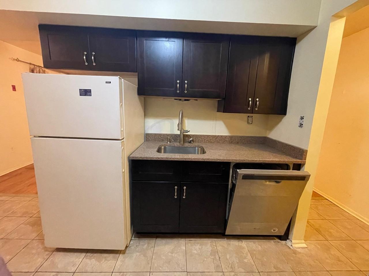 Green Hollow Dr #1501 - Photo 3 of 20