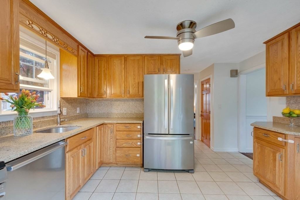 36 Wentworth St #NA - Photo 2 of 16