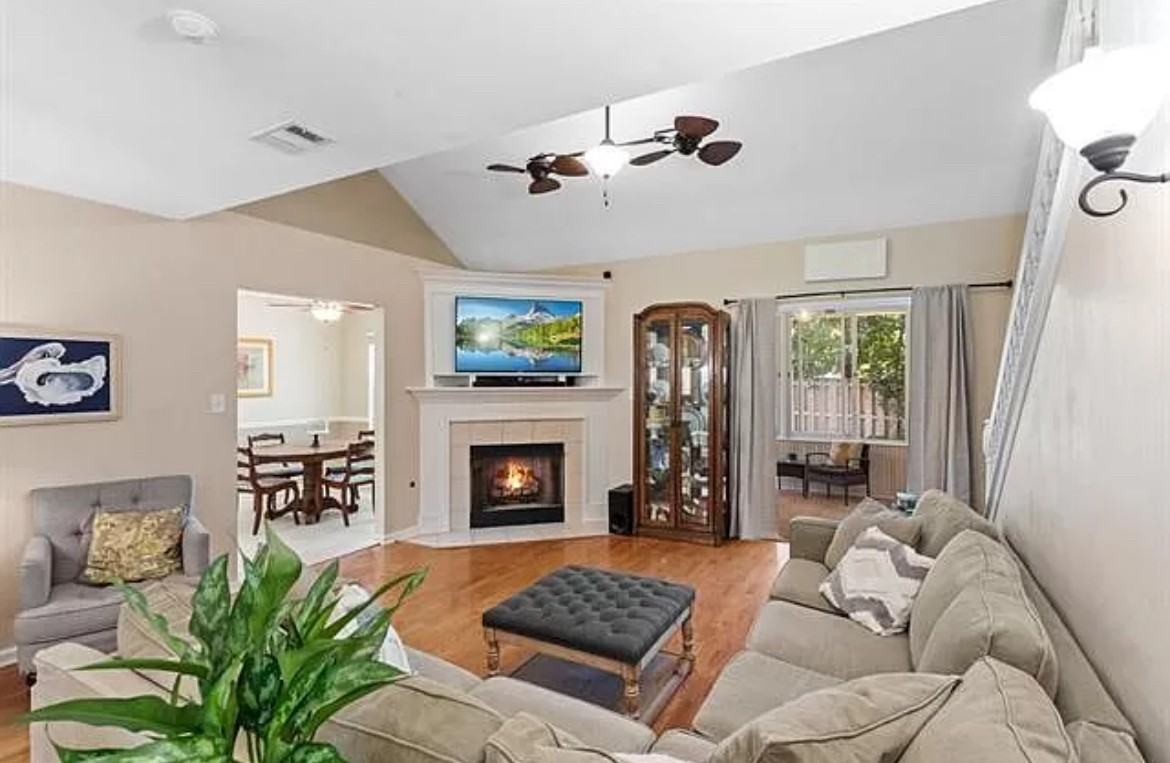 2768 Whitmore Ct #NA - Photo 3 of 18