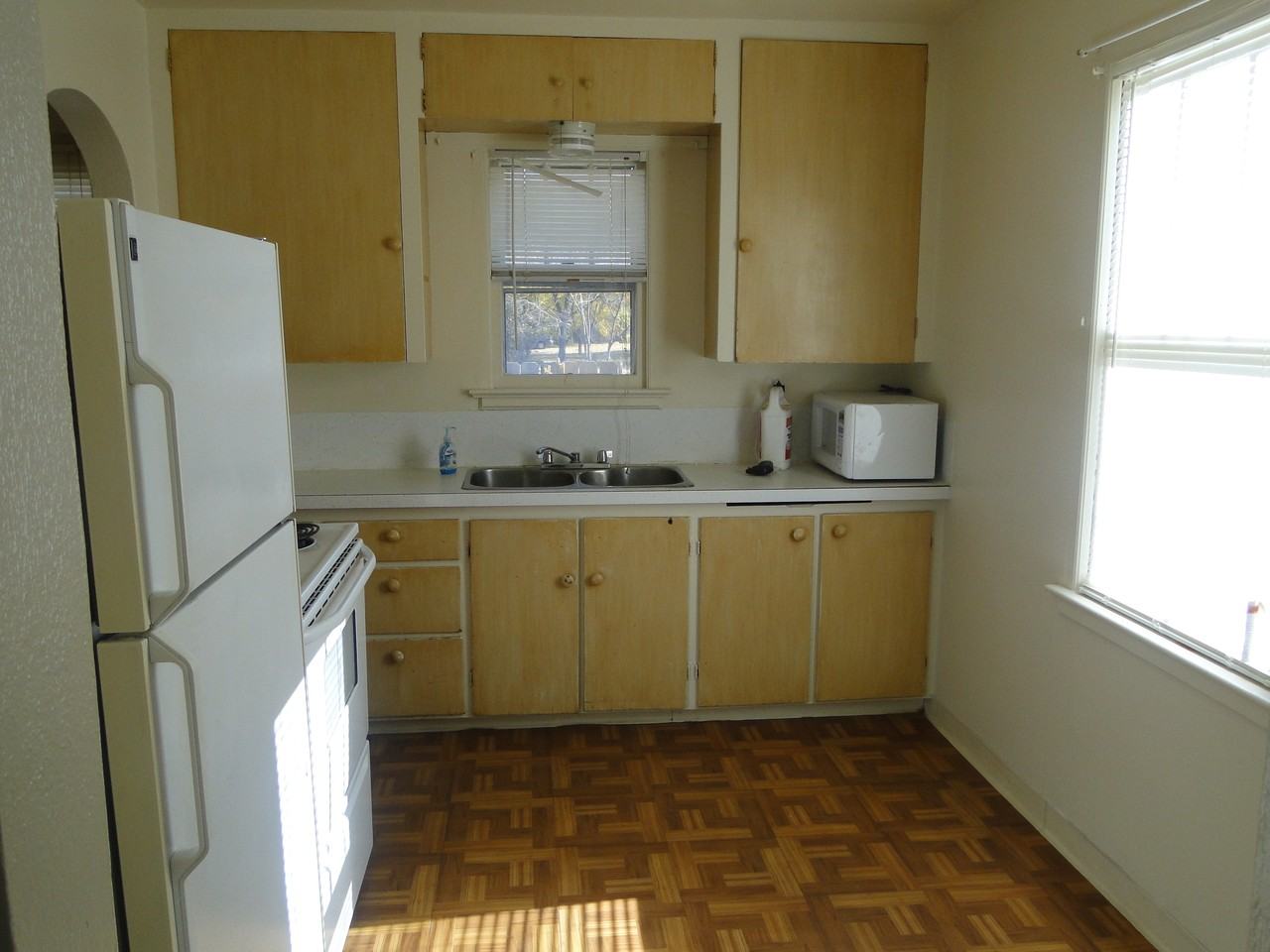 3916 W Albion St #NA - Photo 3 of 9