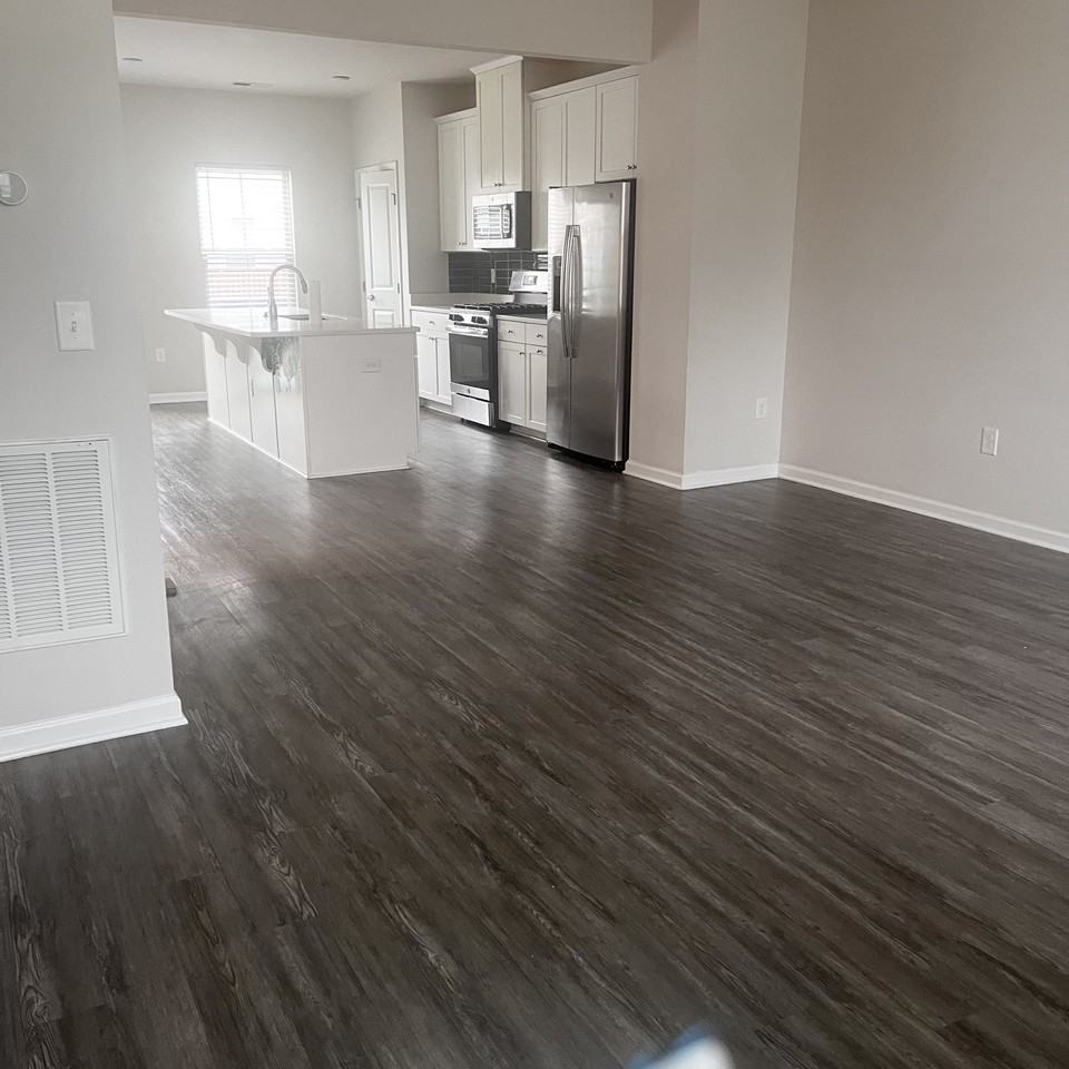705 Channing Park Cir #705 - Photo 3 of 4