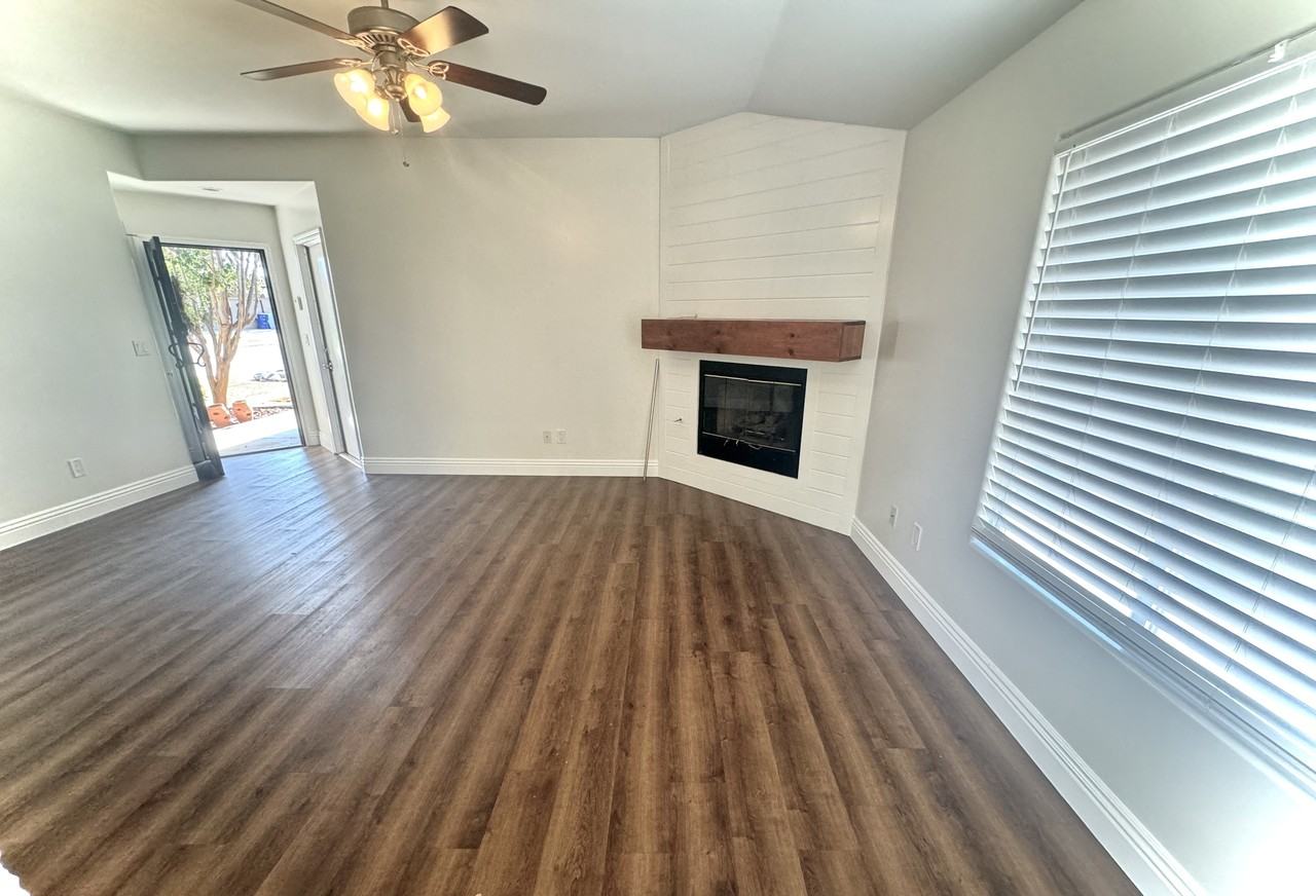 410 Dunkirk Ct #NA - Photo 2 of 8
