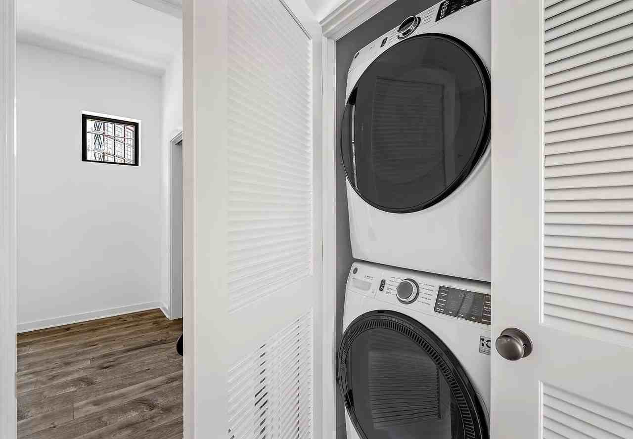 1272 3rd Ave S #205 - Photo 7 of 11