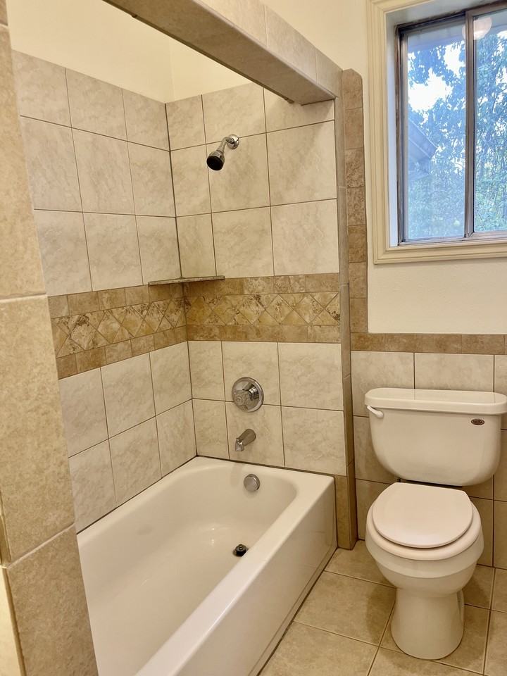 9657 N Leonard St #NA - Photo 2 of 8