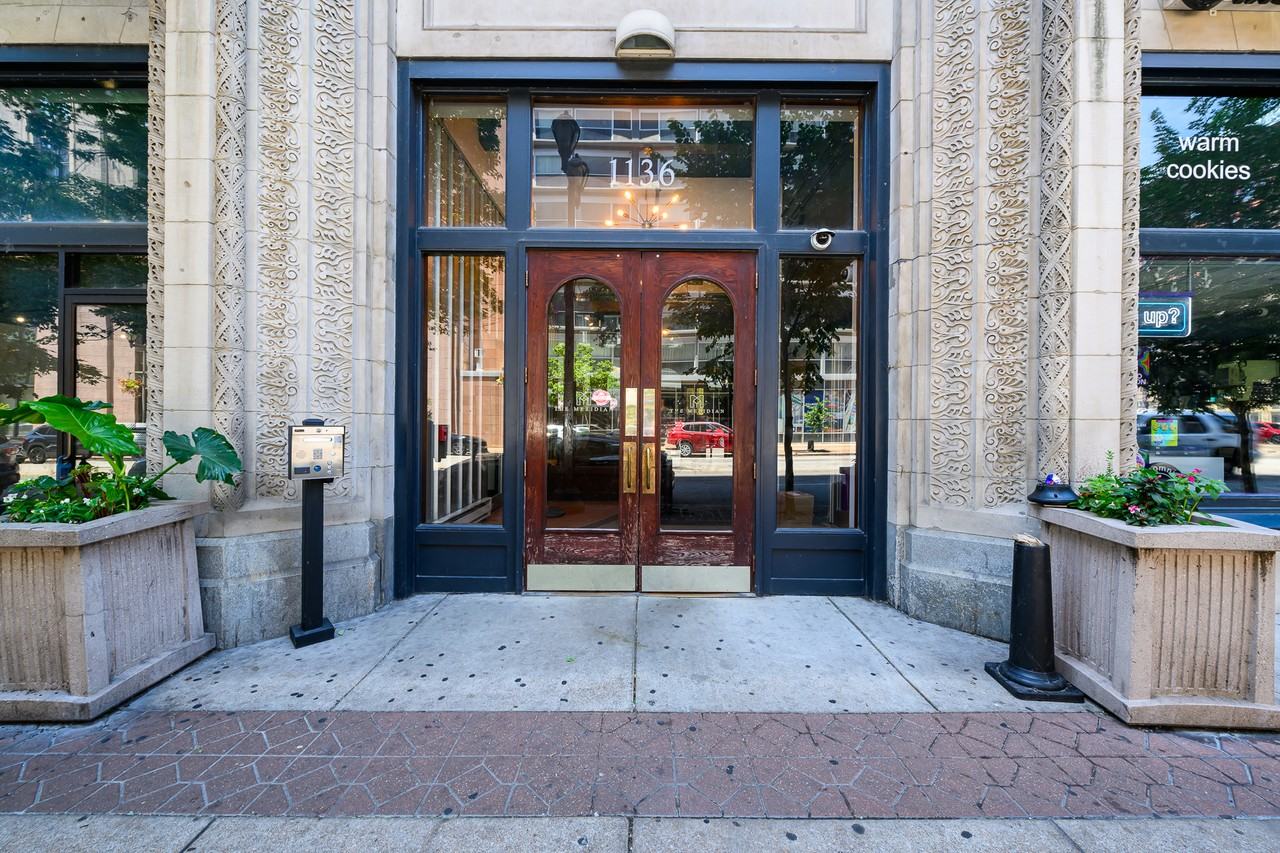 1136 Washington Ave #407 - Photo 3 of 31