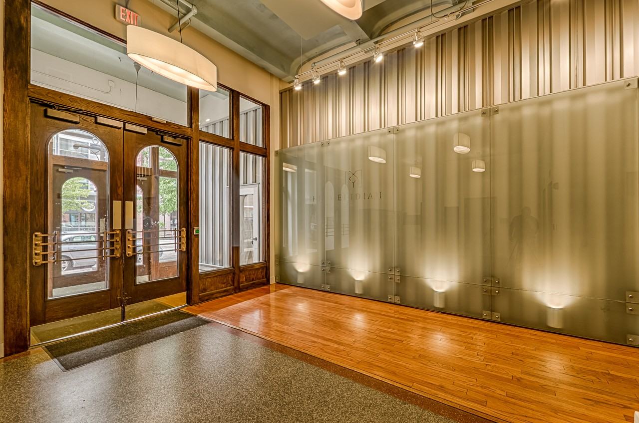 1136 Washington Ave #407 - Photo 4 of 31