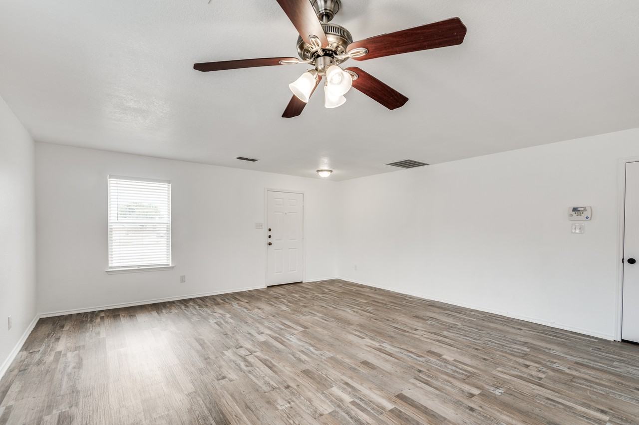 8101 Stanton Court - Photo 2 of 26