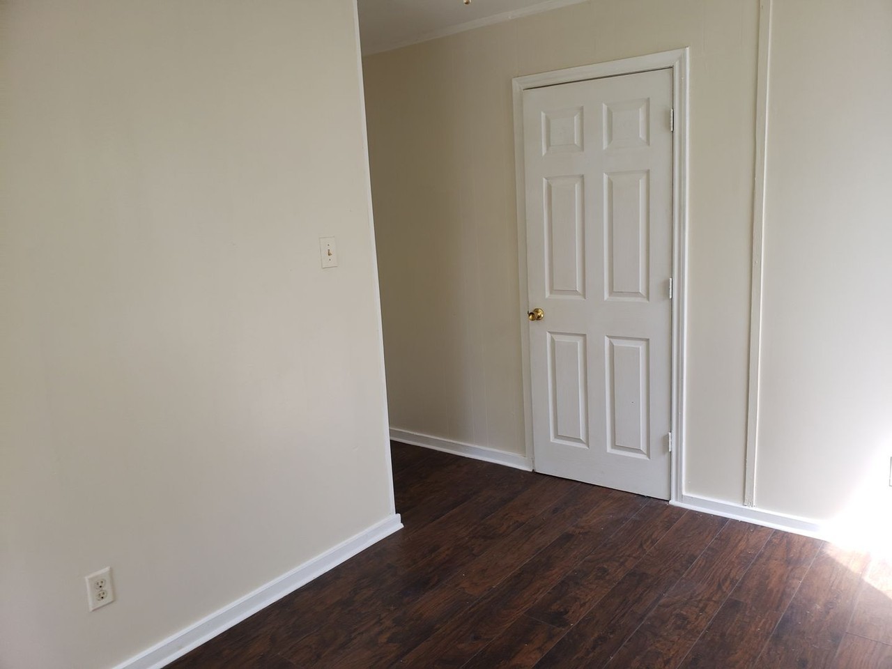 198 Pike Ave - Photo 4 of 12