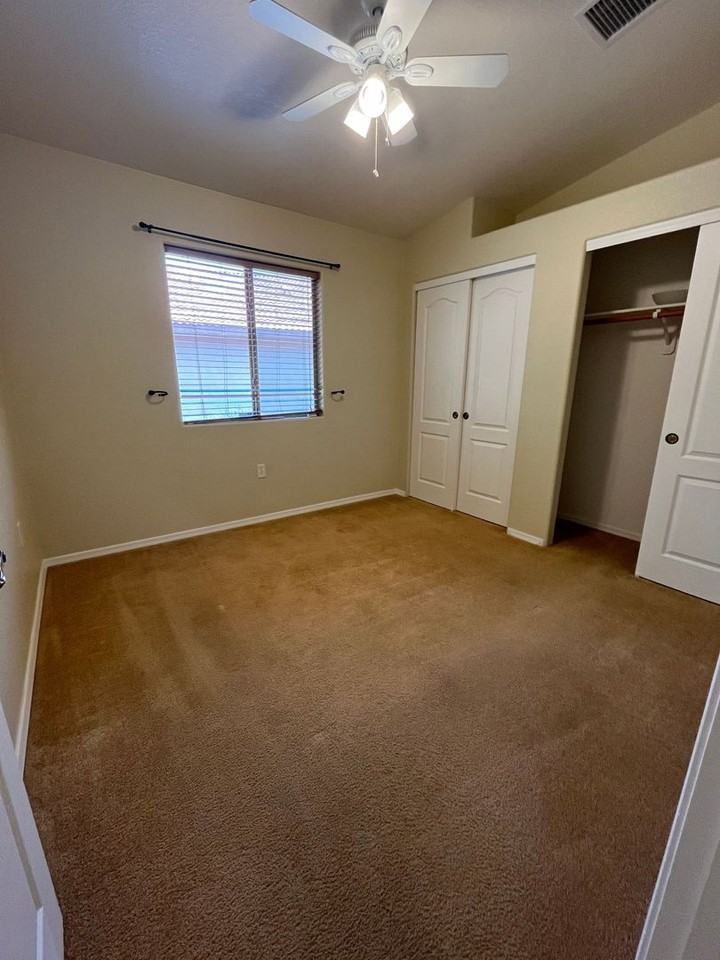 4413 Redwood St - Photo 7 of 15