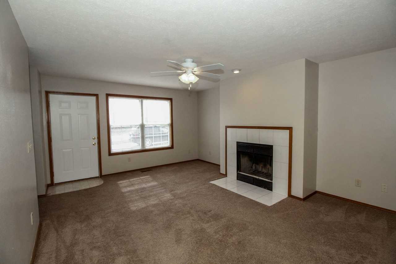 Eastport Townhomes - Photo 5 of 25