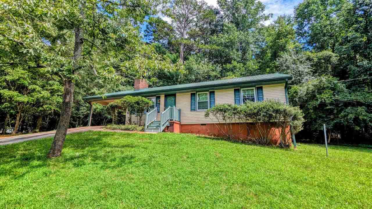 3307 Apache Cir - Photo 3 of 19