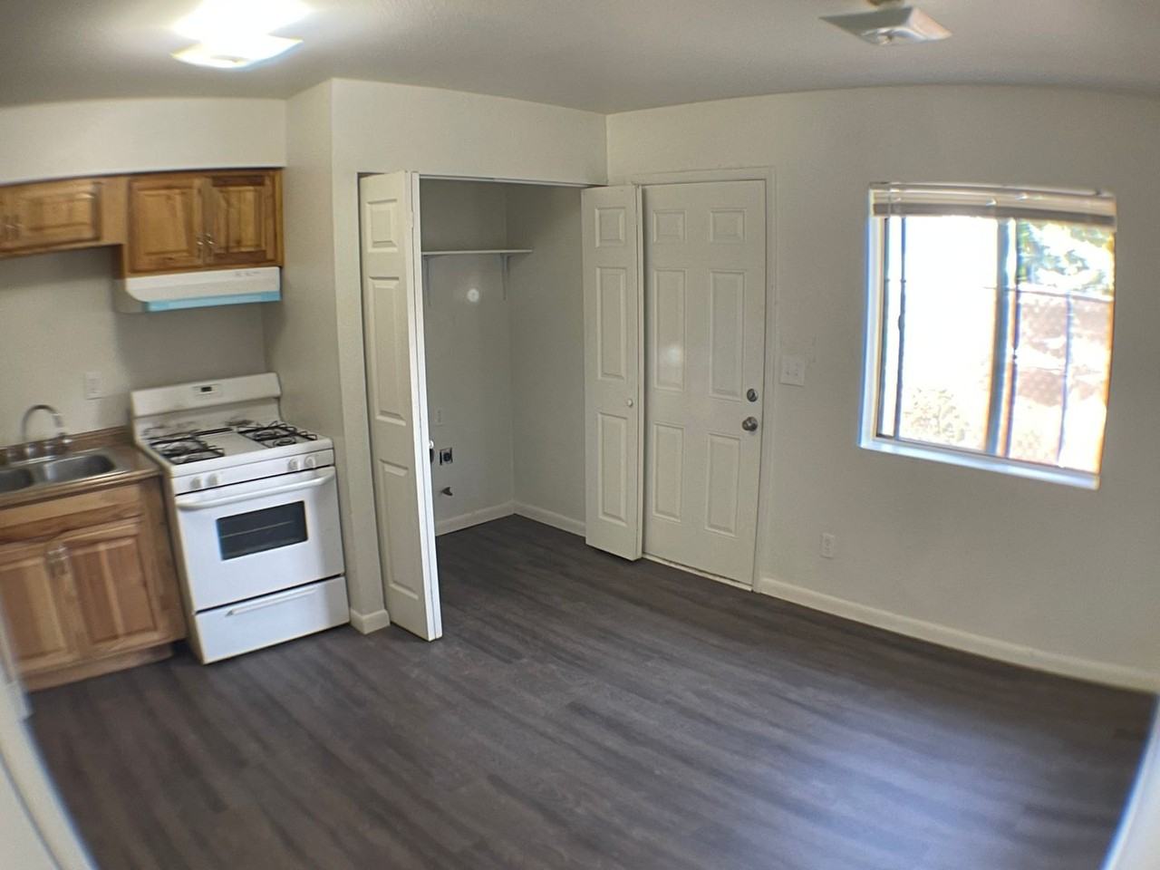 2612 N. First St. - Photo 3 of 16