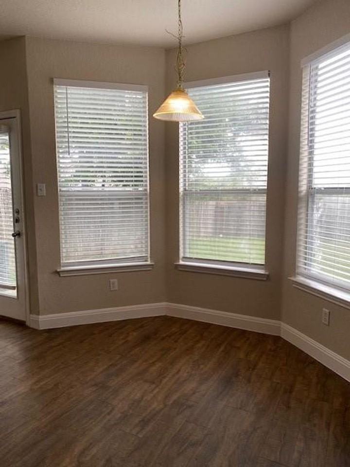 2818 Southampton Way - Photo 6 of 15