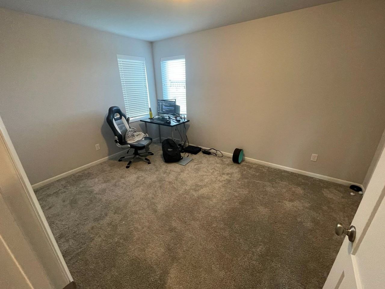 2748 Spark St - Photo 2 of 39