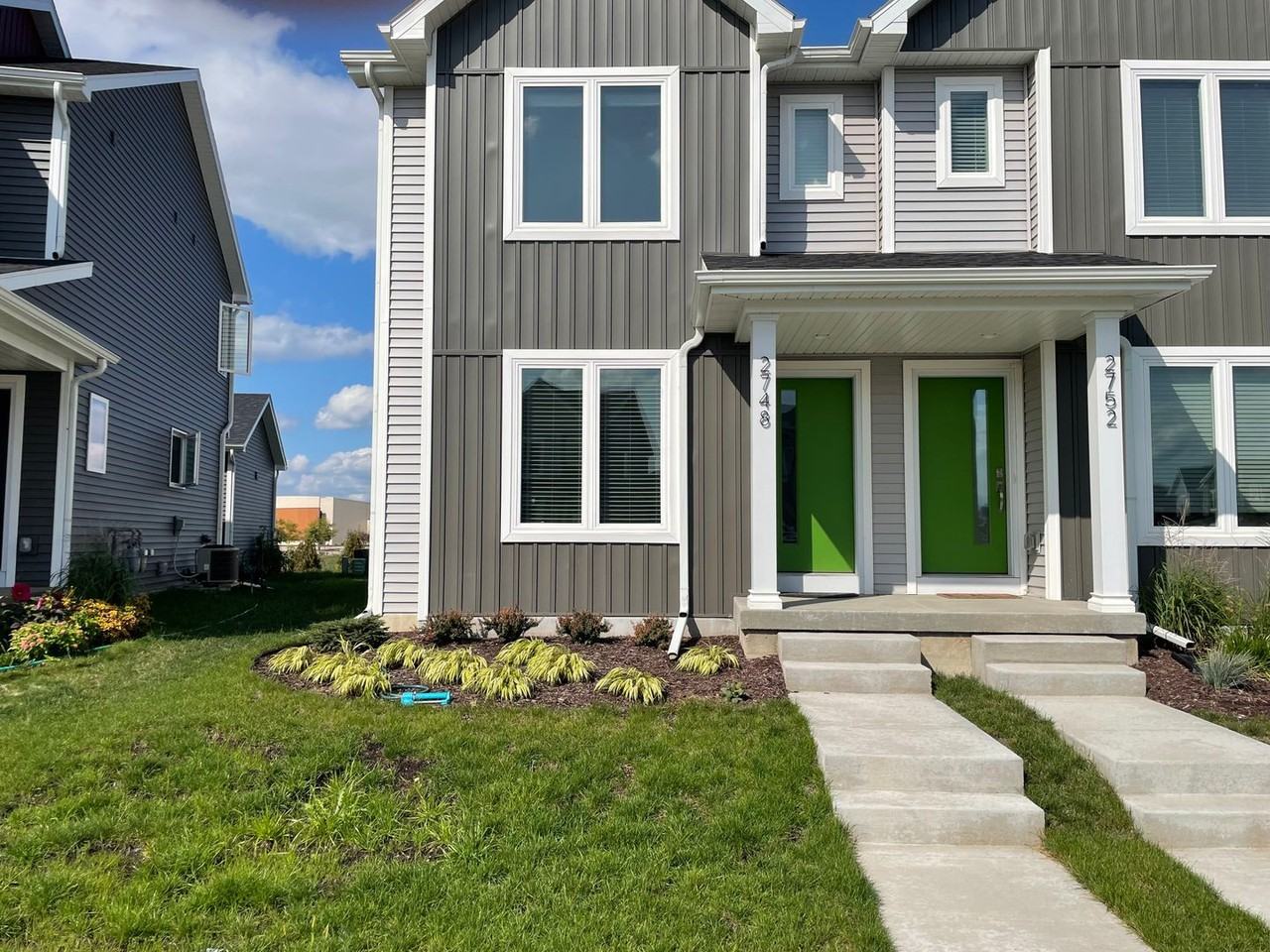 2748 Spark St - Photo 2 of 39