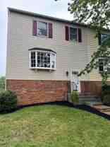 927 Meadowlark Dr - Photo 1 of 1