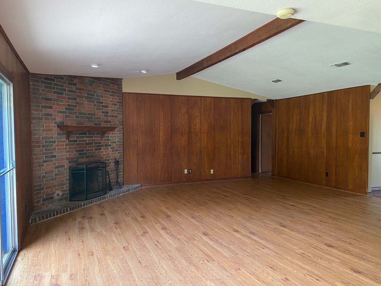 308 E 19th Ave - Photo 4 of 19
