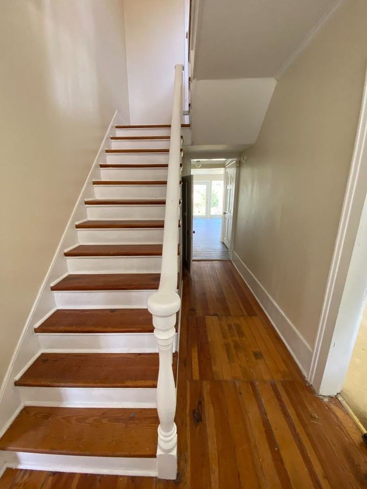 522 Walnut St - Photo 2 of 20