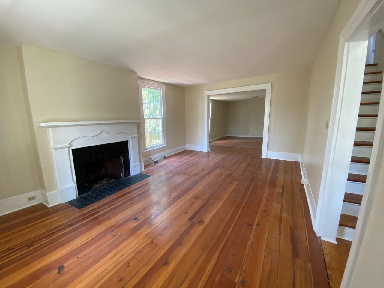 522 Walnut St - Photo 3 of 20