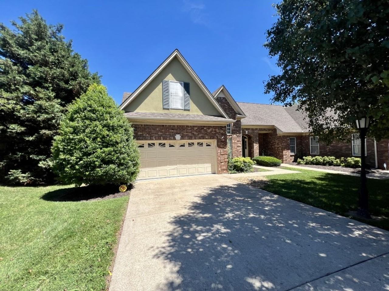 2201 Keegan Drive - Photo 3 of 36