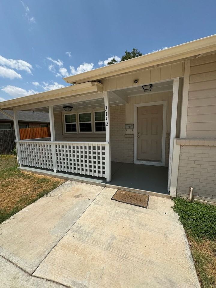 3142 Columbia Dr - Photo 2 of 21