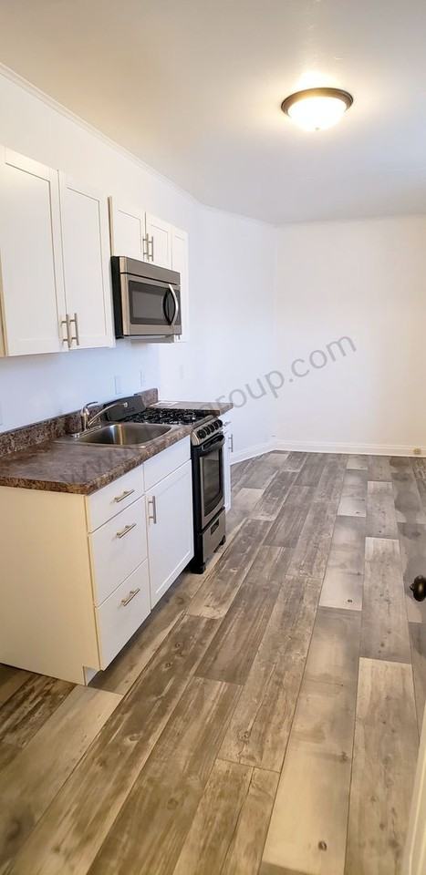 5918 8th Ave - Photo 4 of 11