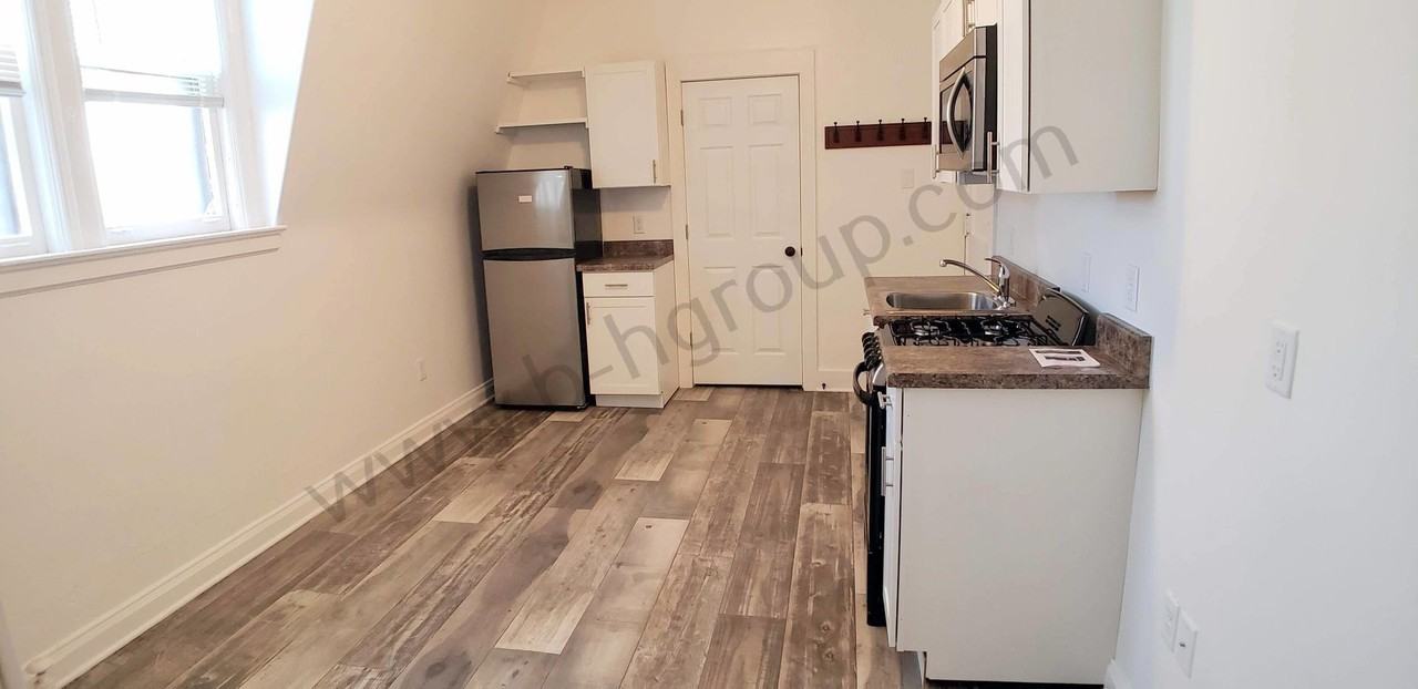 5918 8th Ave - Photo 6 of 11