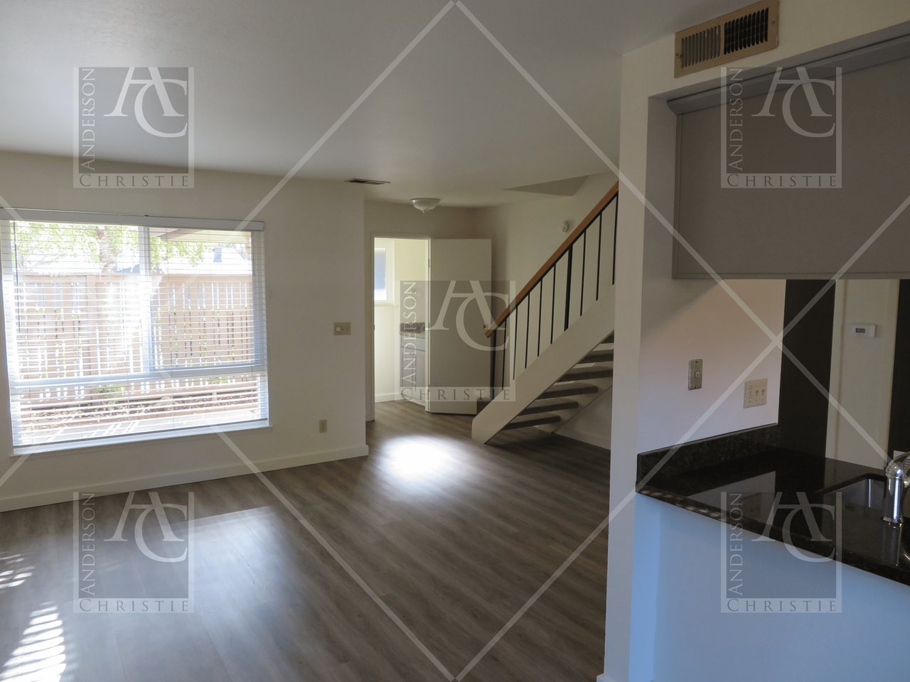 204 Castillion Ter - Photo 2 of 12