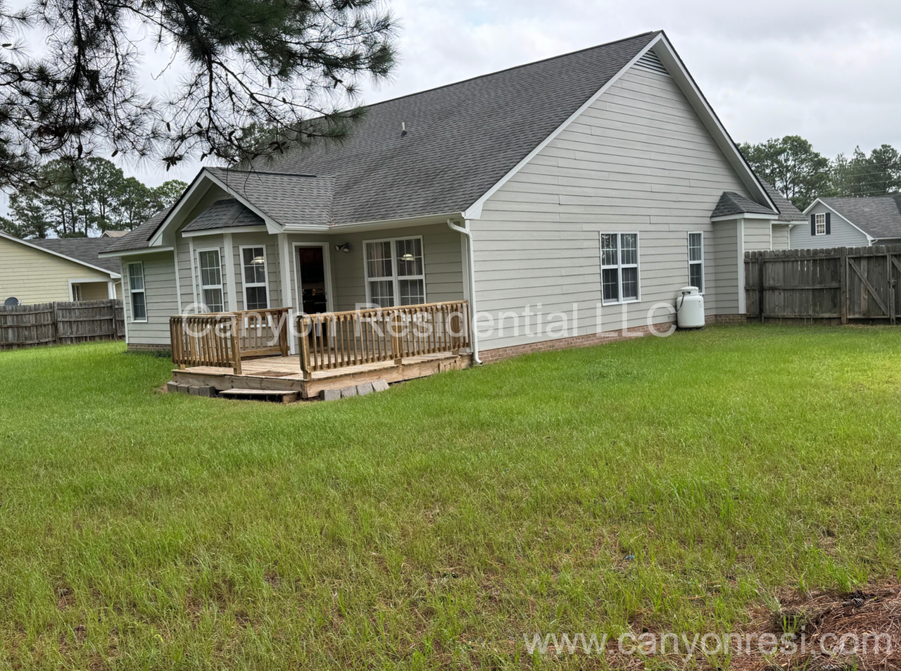 111 Cottonfield Ct - Photo 2 of 13