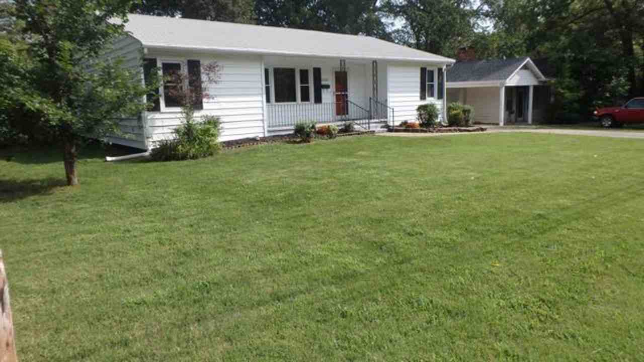 1503 W Ash St - Photo 2 of 39