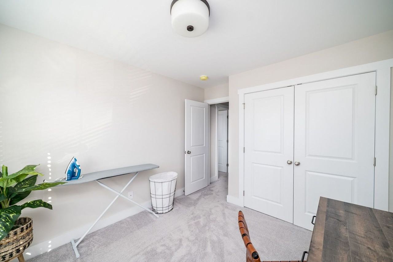 16 Villa Ct - Photo 5 of 17