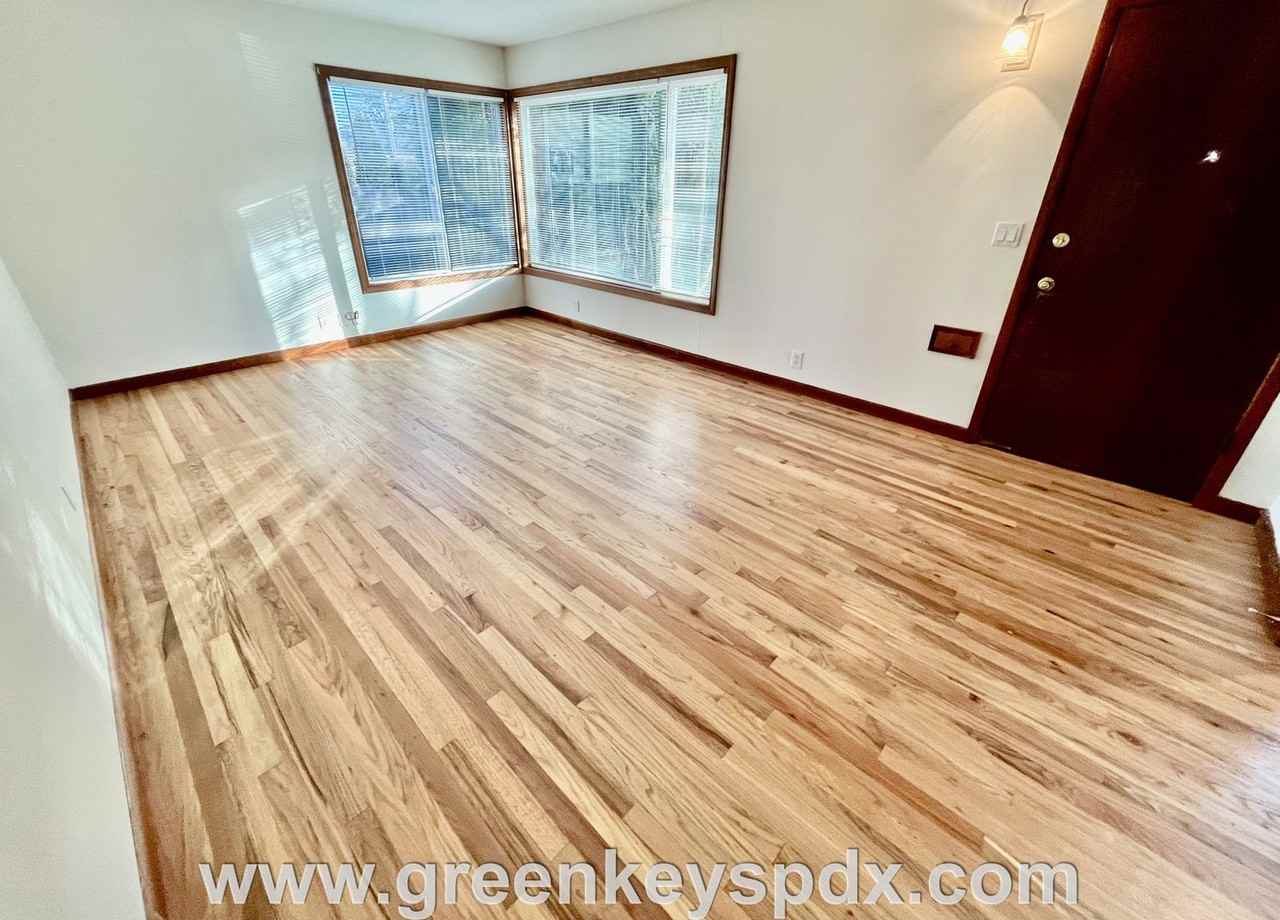 8045 Se Henderson St - Photo 2 of 35