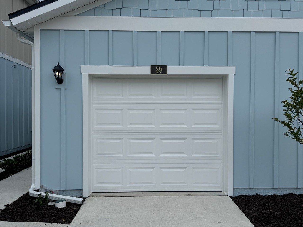 39 Tidal Beach Ave - Photo 2 of 48