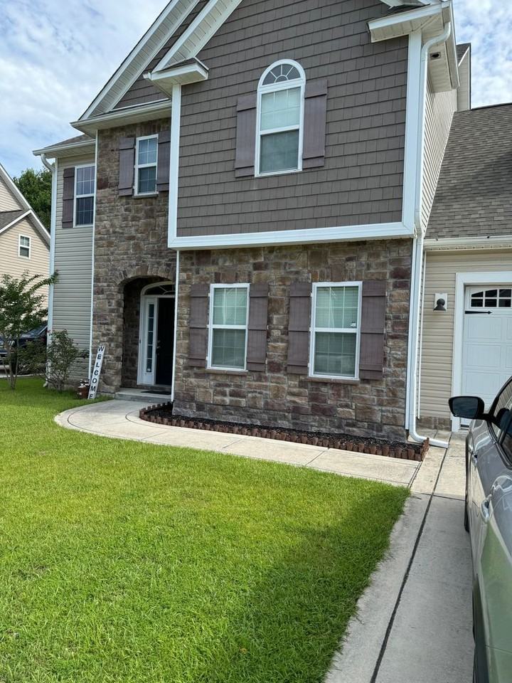 802 Oleander St - Photo 3 of 36